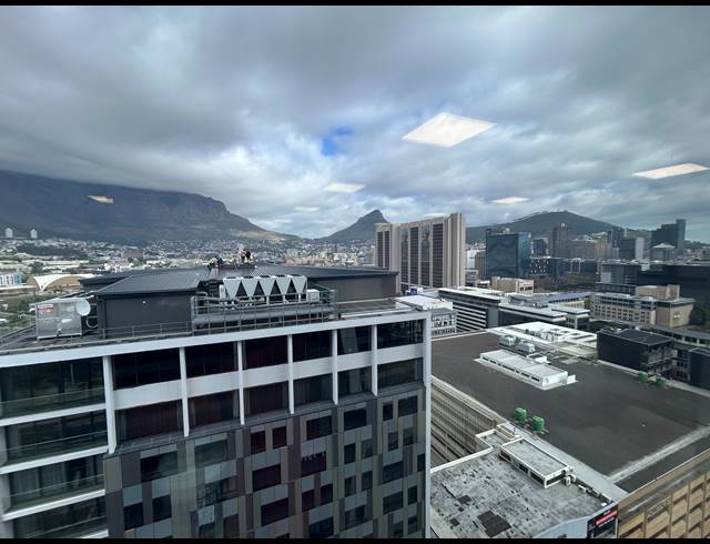155M² BUILDING TO LET IN CAPE TOWN CITY CENTRE